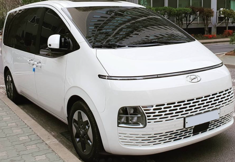 Hyundai Staria